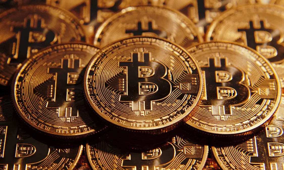 نمادین از نمودار قیمت بیت‌کوین و بازار ارز دیجیتال
