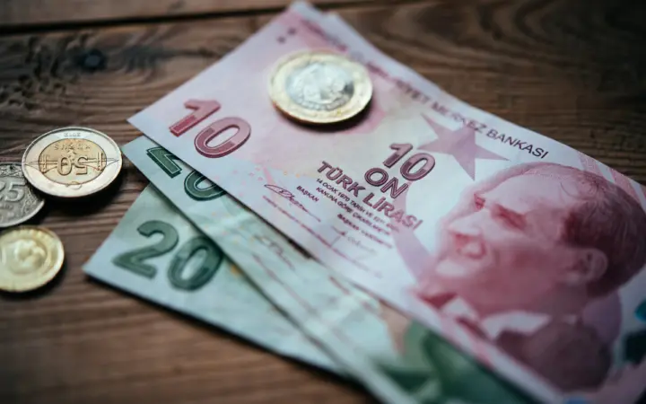 قیمت لیر ترکیه امروز ۵ آبان ۱۴۰۵؛ ۵ هزار و ۵۵۰ تومان